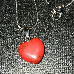 Howlite heart pendant on silver plated chain